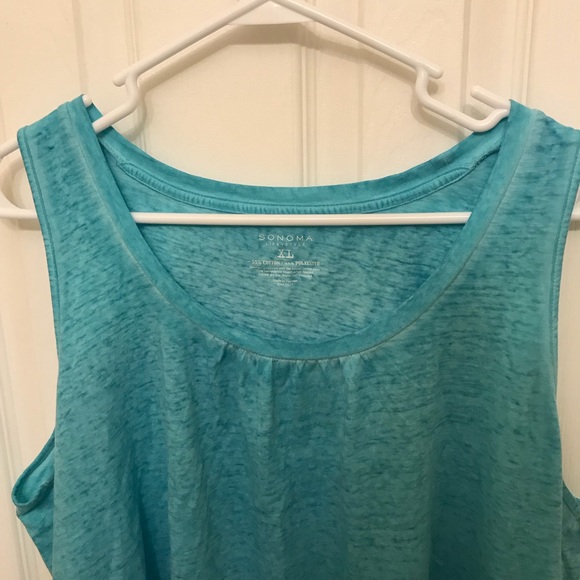 aqua tank top only worn a few times - Picture 3 of 4